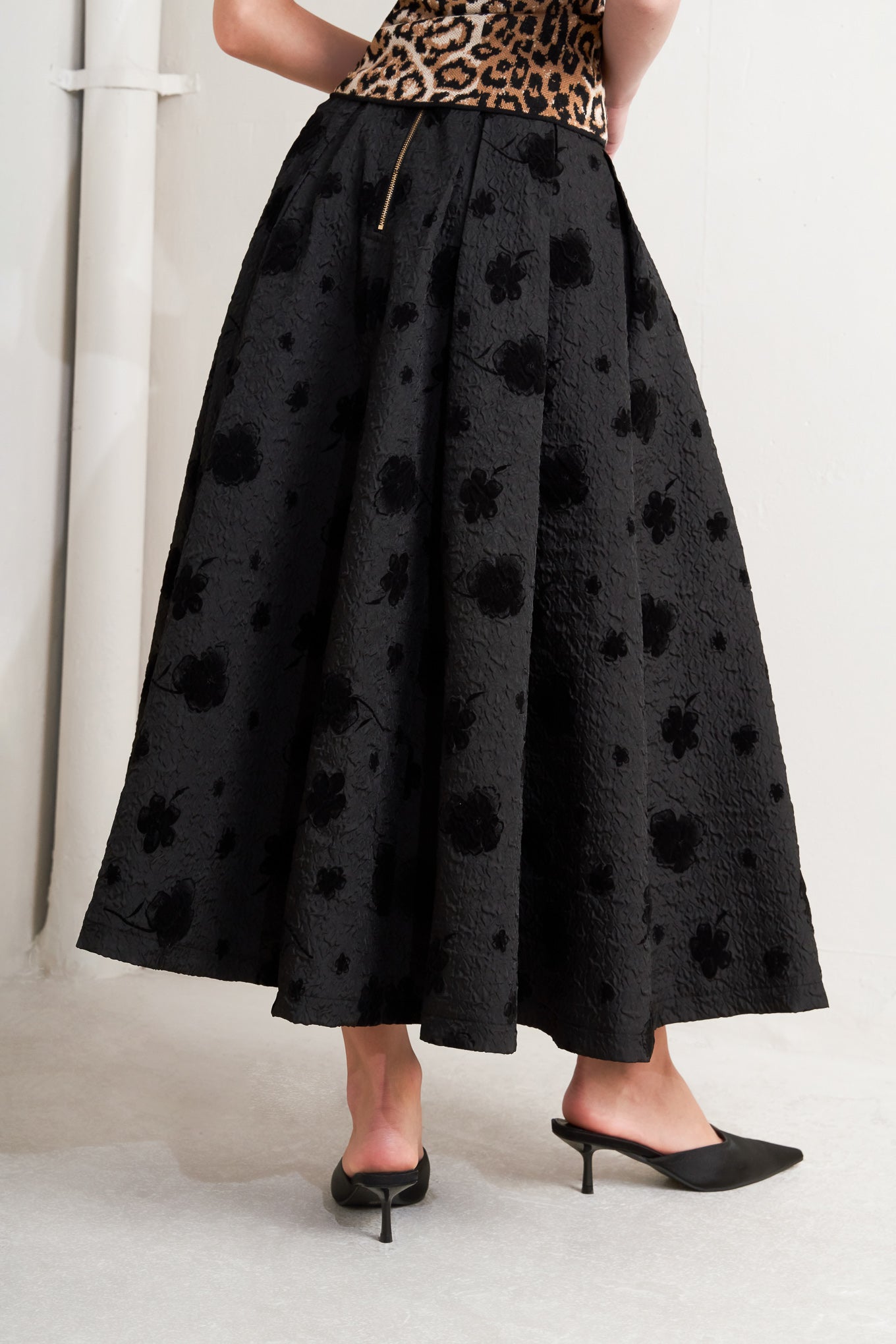 NOIR BLOOMING ROMANCE WOVEN FULL MIDI SKIRT