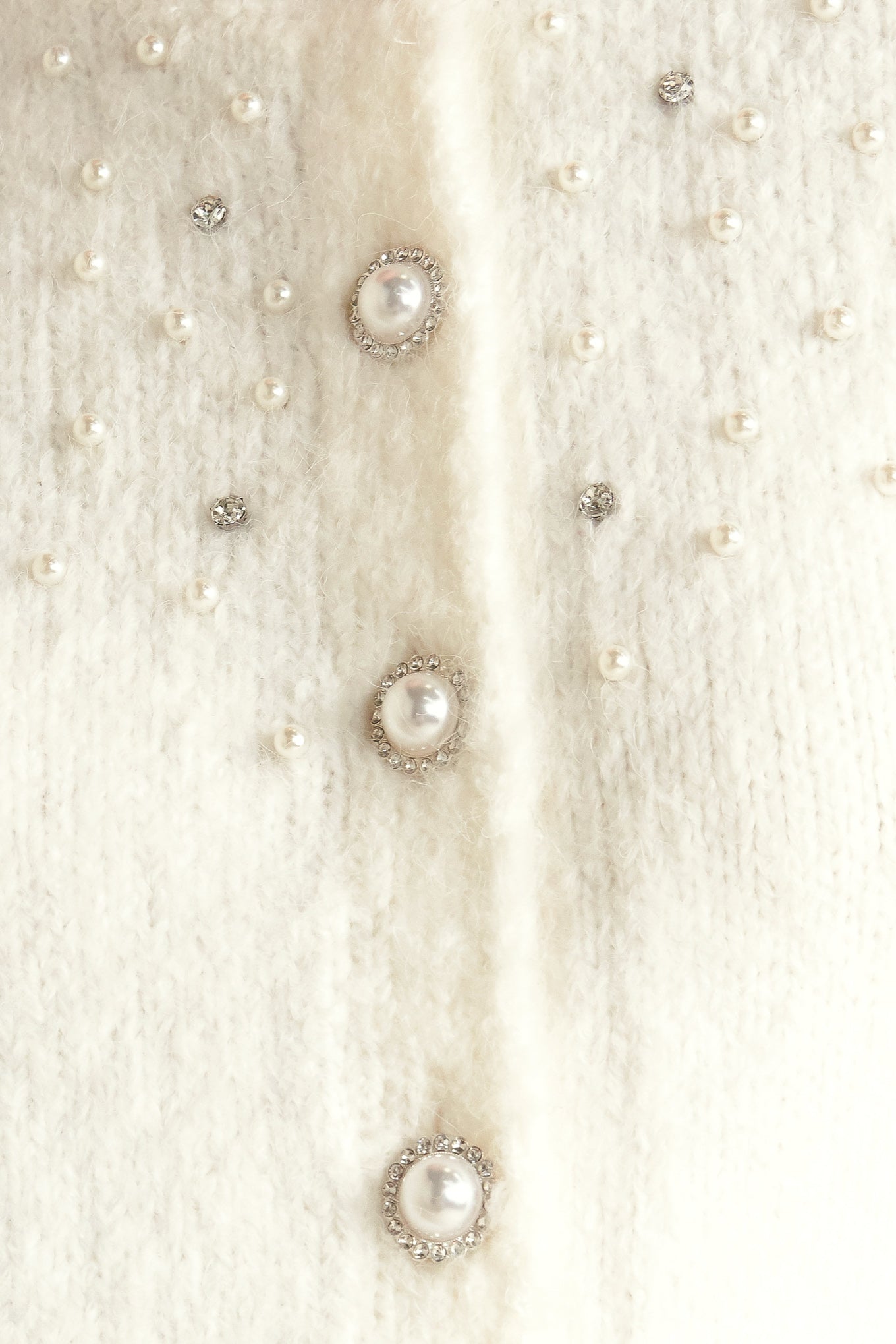 ANGEL TOUCH SWEATER KNIT CARDIGAN